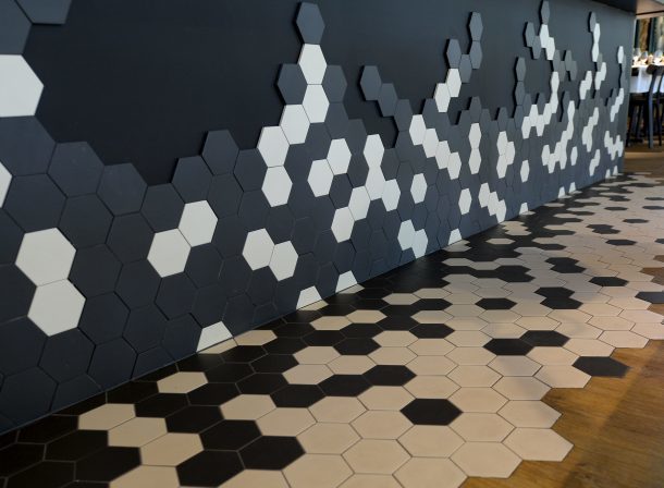 GALERIE-RESTAURANT-LE-MAIL-LA-ROCHELLE-GASTRONOMIE-SALLE-DECORATION-CARRELAGE